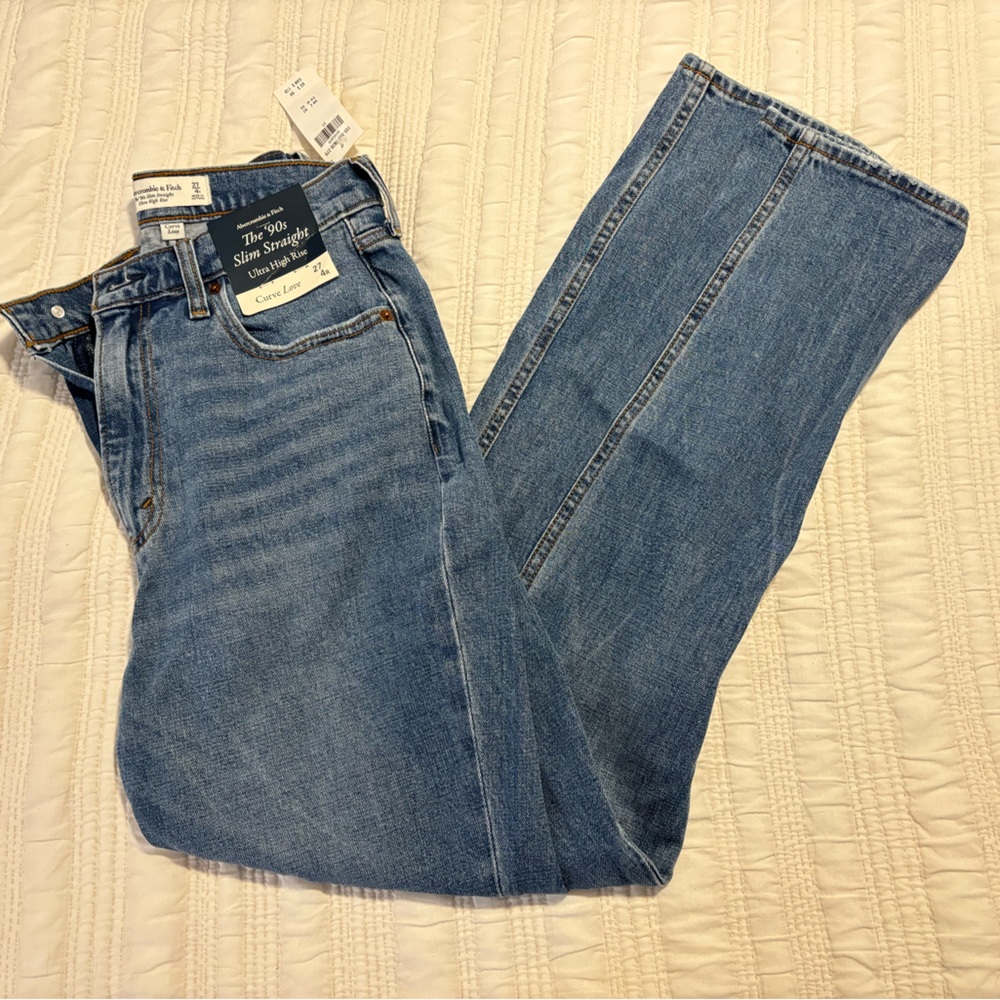 NWT Abercrombie & Fitch Curve Love jeans